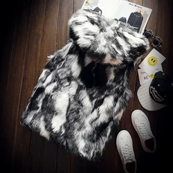 Chaqueta con capucha forro polar piel sintética estilo zorro