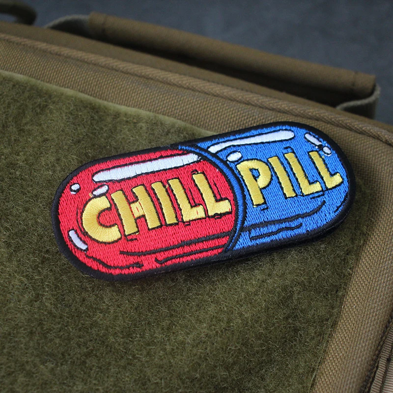 CHILL PILL parche bordado para ropa y mochilas - imagen 4