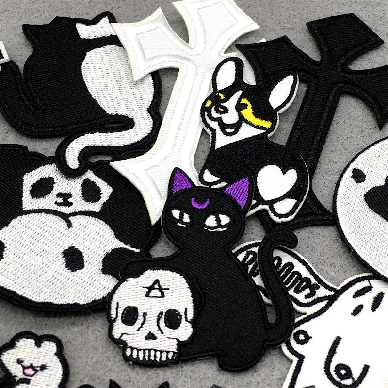 Parche bordado termoadhesivo dibujos animados – Blanco negro - imagen 5