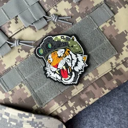 Parche táctico PVC tigre casco velcro para brazalete airsoft