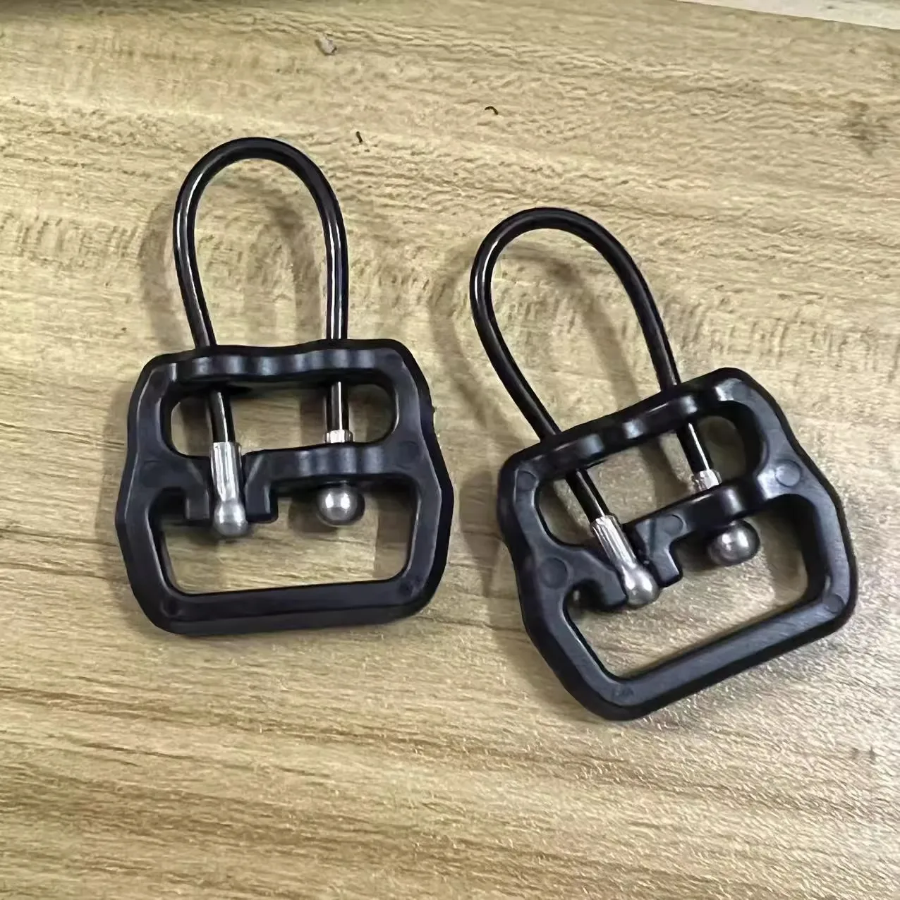 Hebilla liberación rápida de acero para correas tácticas negras - imagen 2