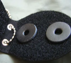 Portatarjetas táctico cuero negro con clip de cinturón