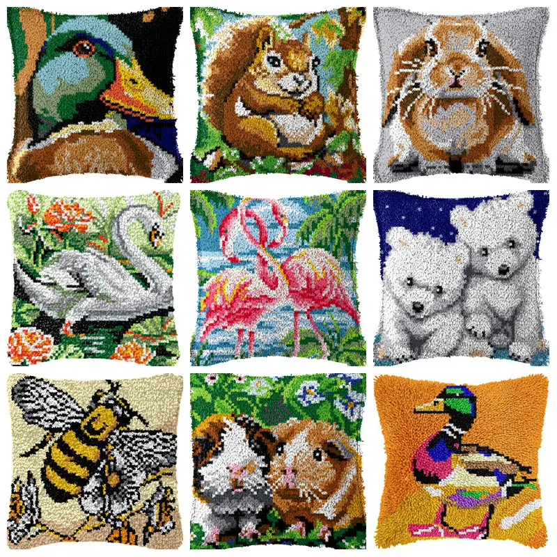 Kit de ganchillo reversible con animales para alfombras