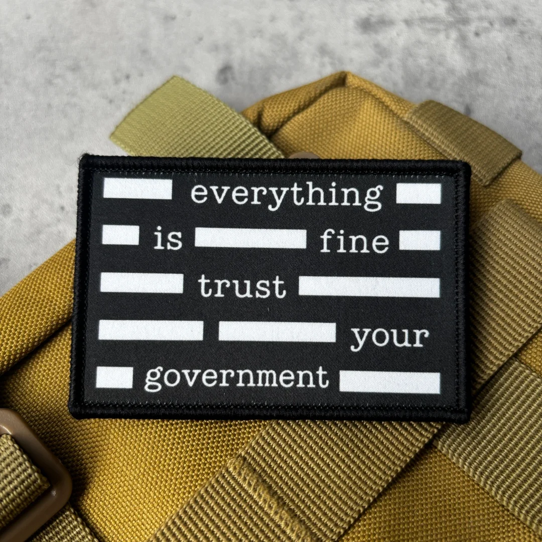 Parche táctico sarcástico 'Everything Is Fine' con velcro para mochila