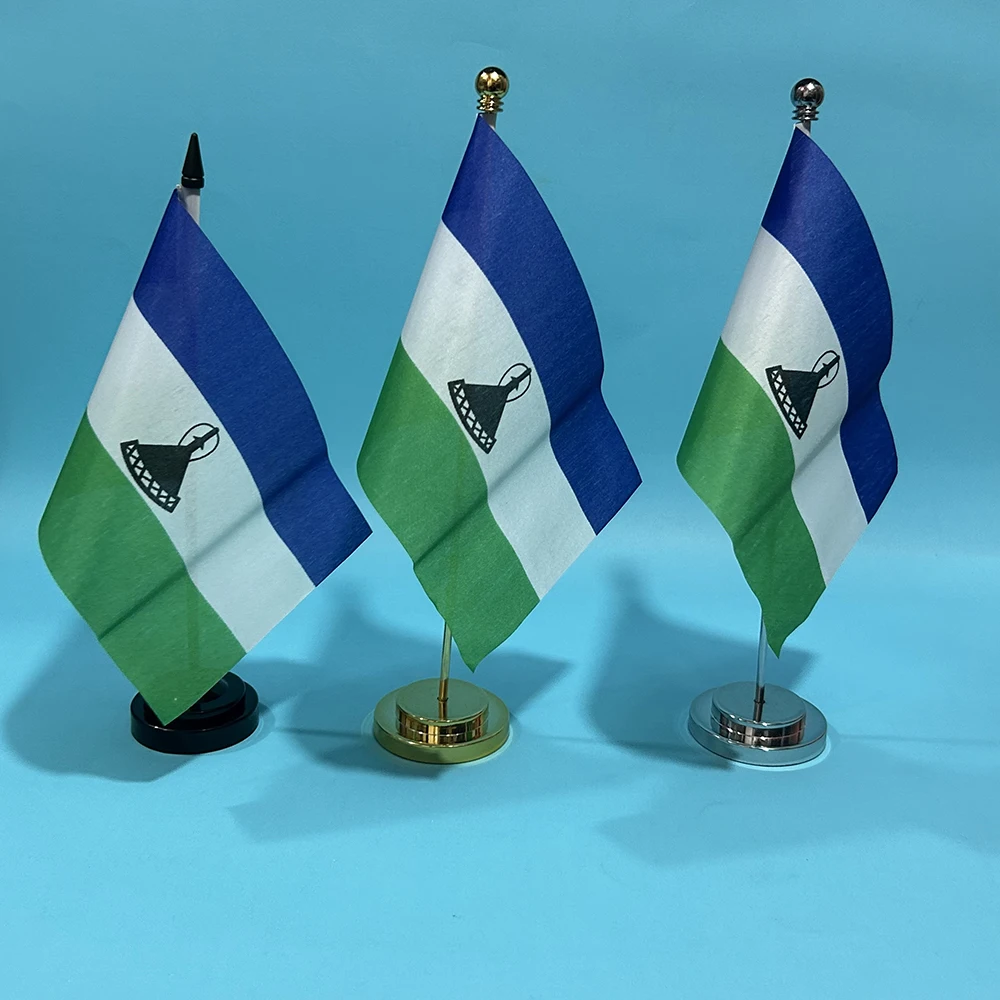 Bandera de escritorio de Lesoto con mástil