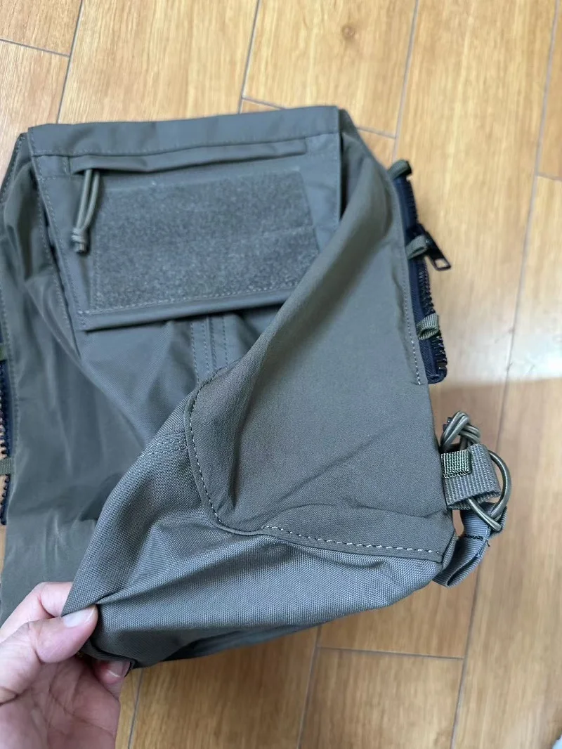 Chaleco con mochila integrada para uso exterior