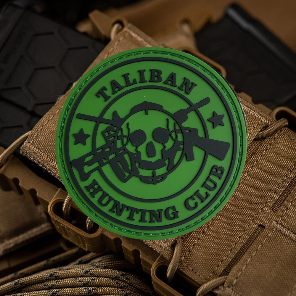 Parche táctico PVC calavera – Cierre velcro para equipamiento - imagen 4
