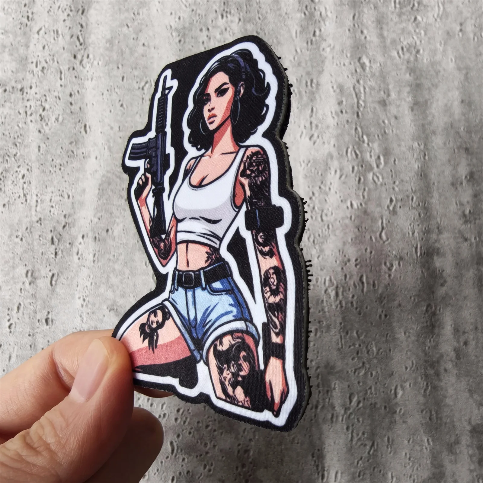 Parche táctico ilustrado de chica con cierre de gancho y bucle - imagen 5