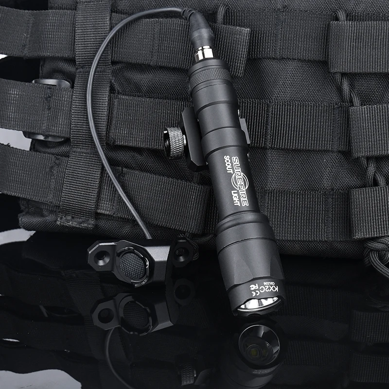 Linterna táctica SureFire Scout LED blanca para riel Picatinny - imagen 5