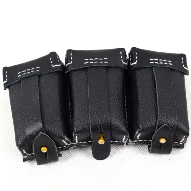 Estuche táctico triple porta revistas K98 – Cuero negro