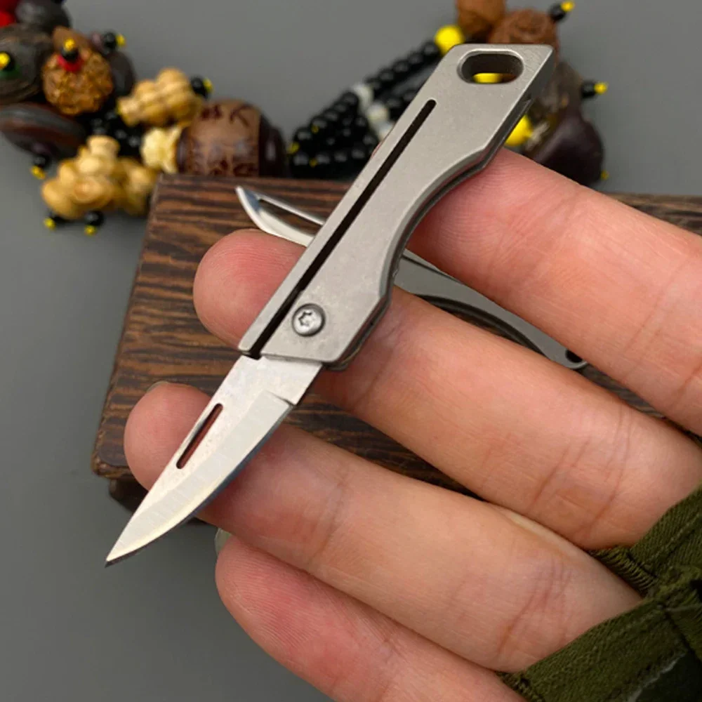 TC4 mini cuchillo plegable EDC en aleación de titanio – llavero - imagen 4