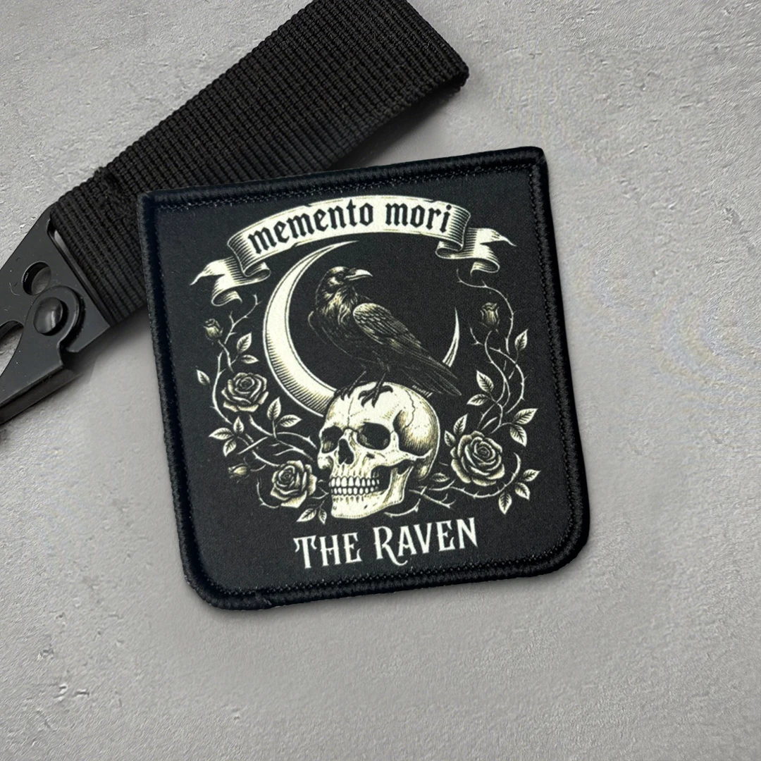Parche táctico calavera cuervo gótico con velcro para mochila - imagen 2