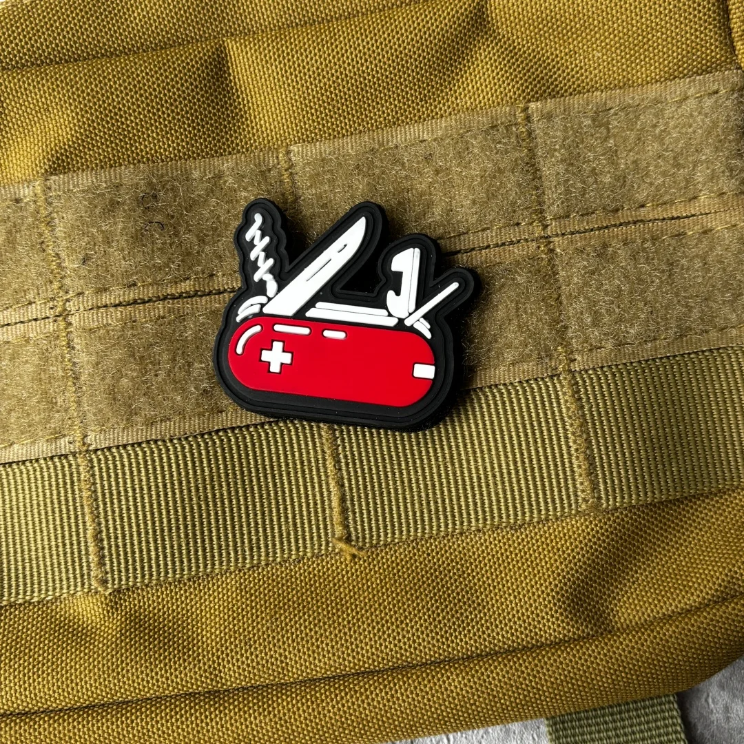Parche táctico PVC 3D navaja suiza para mochila - imagen 3
