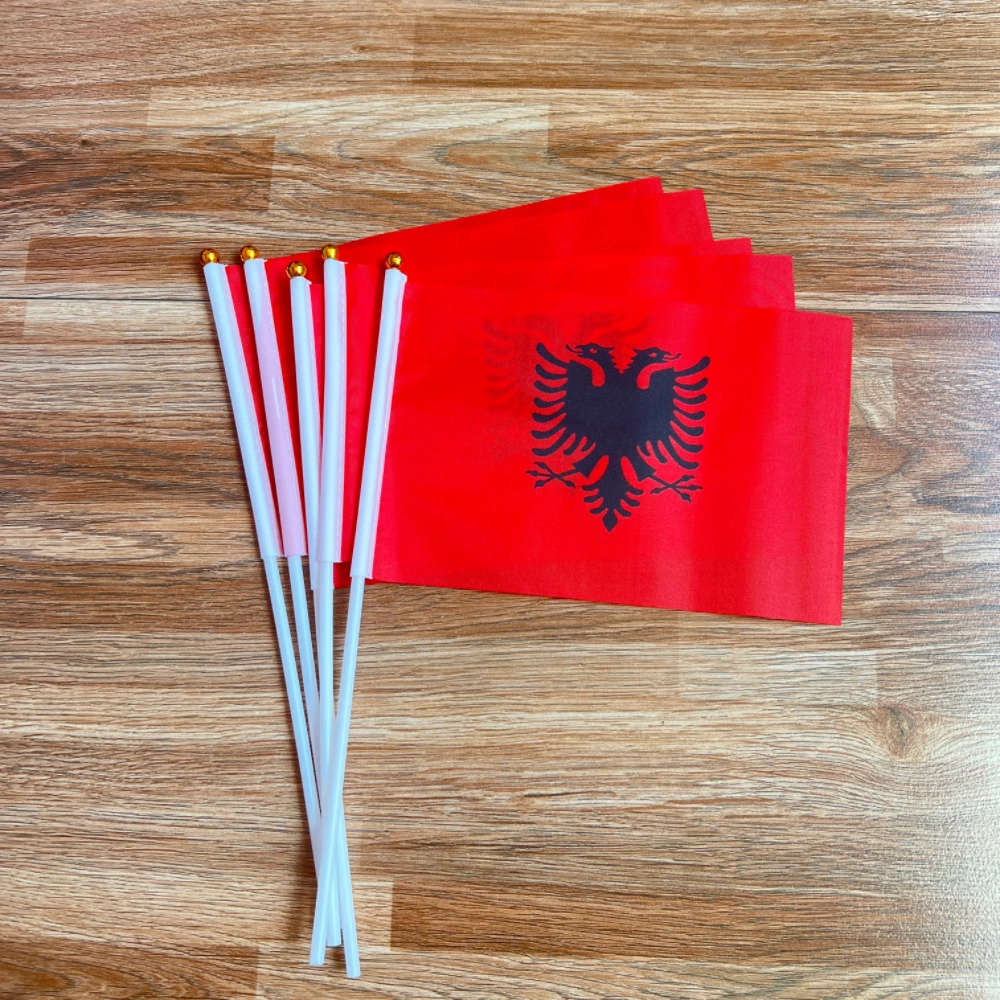 Bandera Albania ondeante manual 21x14cm – Decoración - imagen 4