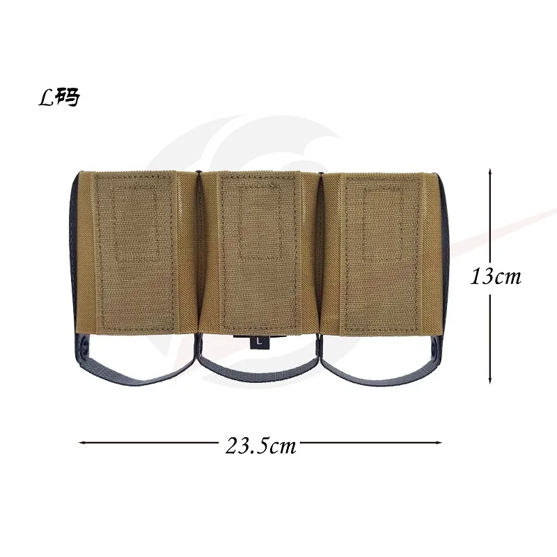 Detalle de la bolsa dividida para cargadores