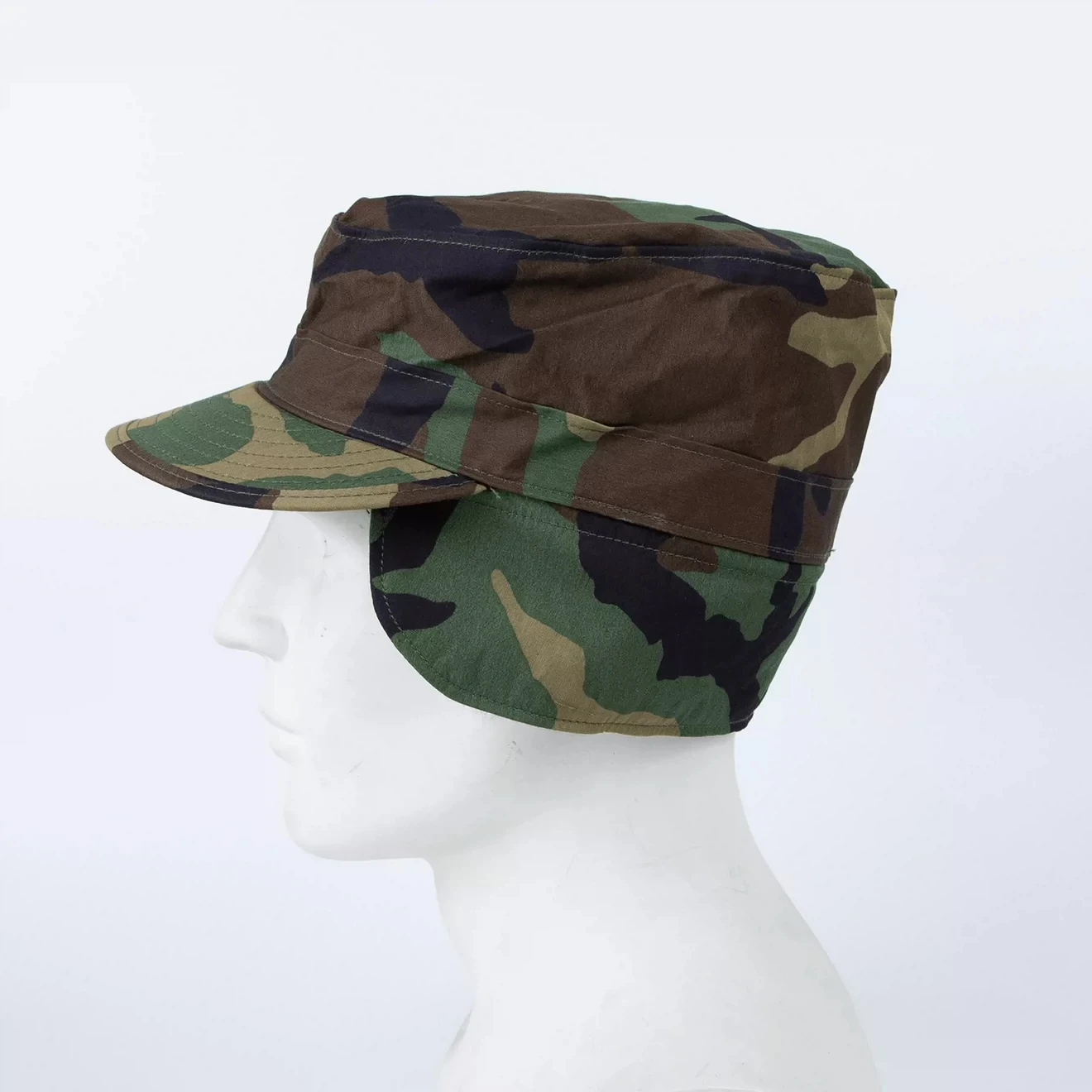 Gorra táctica militar con camuflaje y protección para las orejas - imagen 2