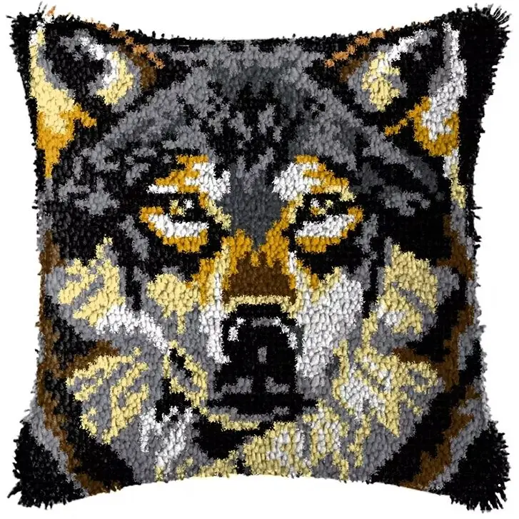 Funda de cojín bordada de ganchillo con animales salvajes - imagen 4