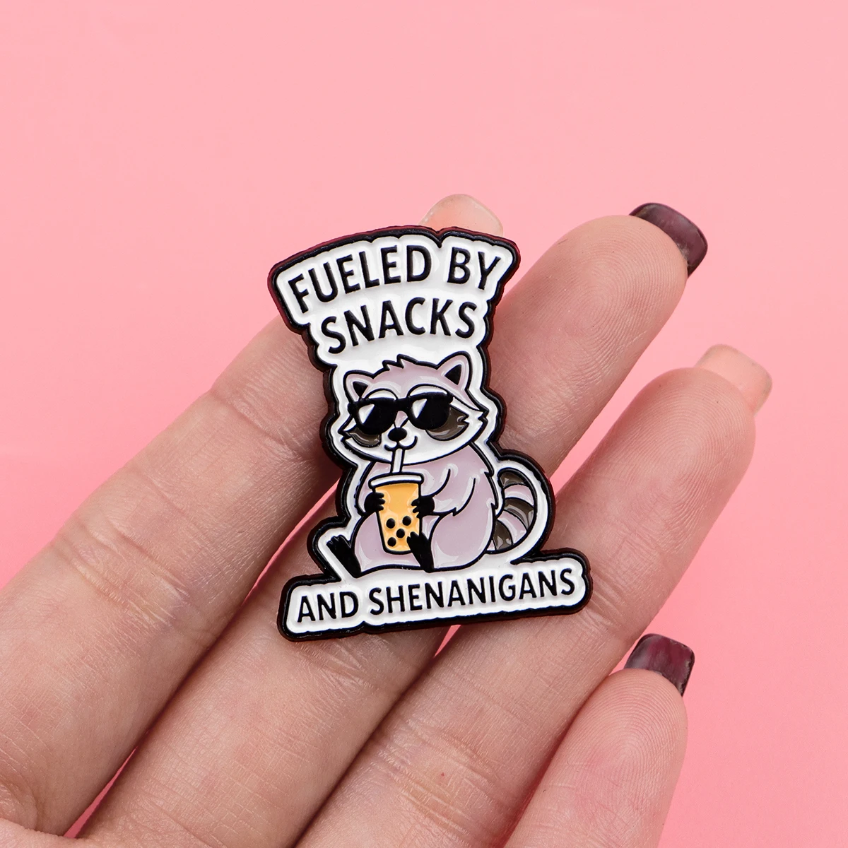 Pin esmaltado mapache divertido para gorra y solapa, regalo - imagen 5