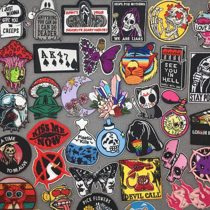 Parche calavera terror bordado – Termoadhesivo táctico paramiltar - imagen 2