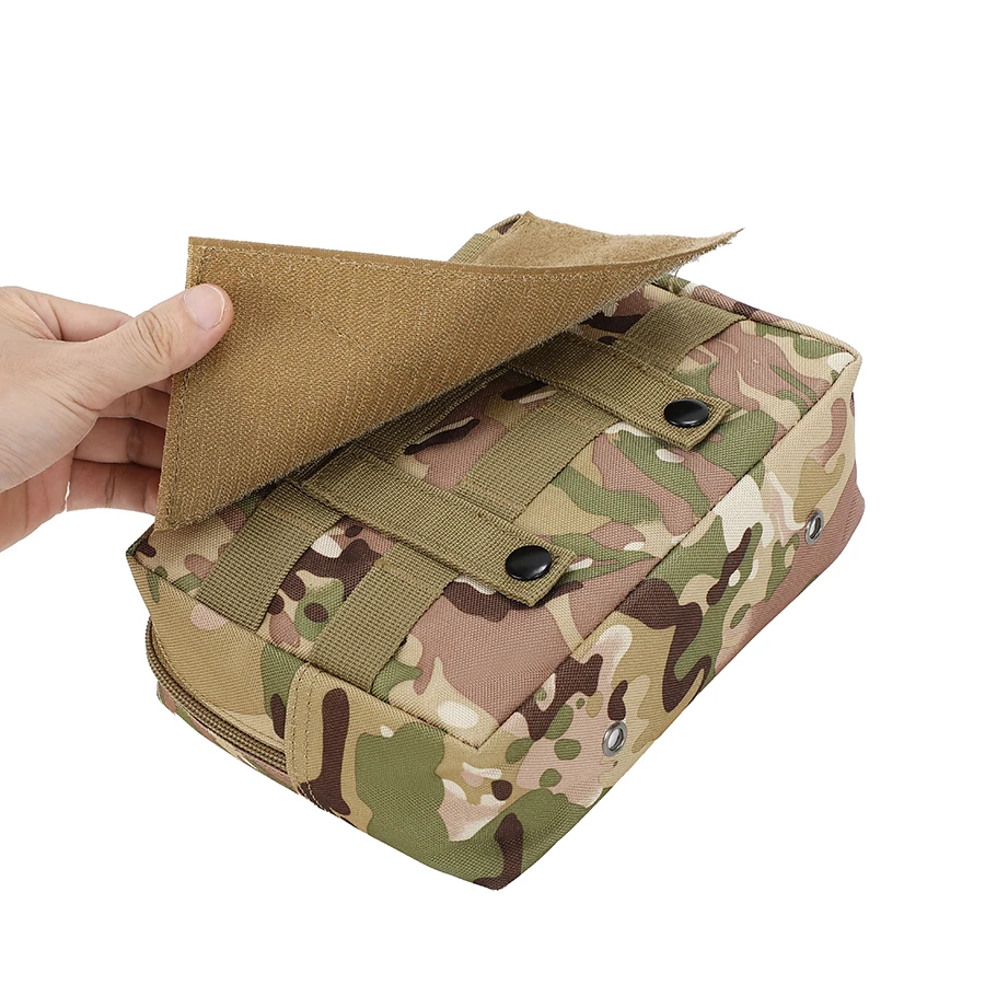 Bolsas instaladas en un chaleco táctico