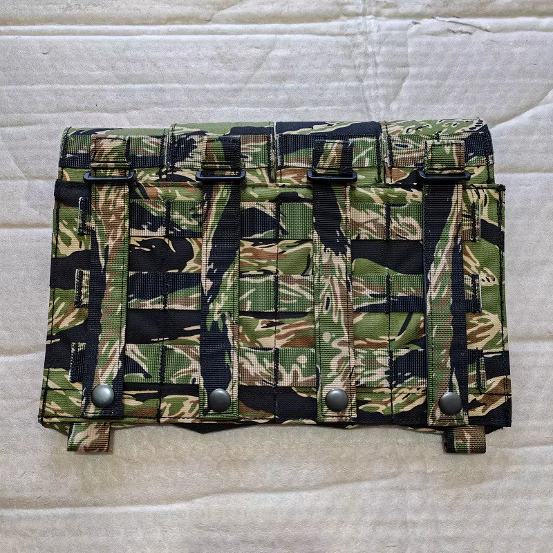 Chaleco táctico exterior con bolsa para cargadores y paneles - imagen 3