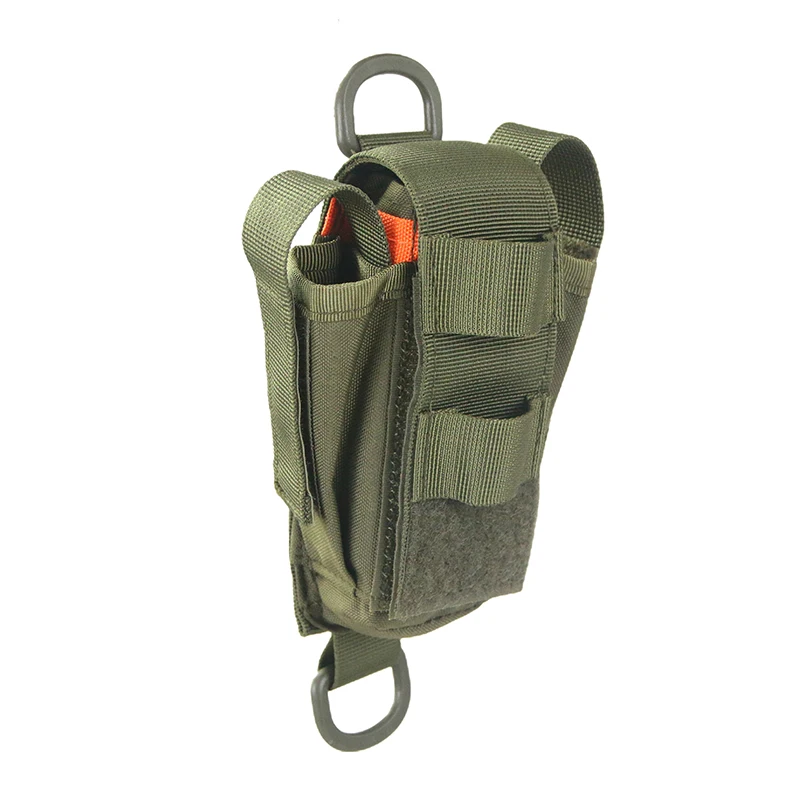 Detalle del sistema de ajuste de la bolsa táctica