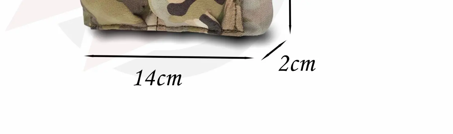 Detalle de las tiras MOLLE en los paneles laterales