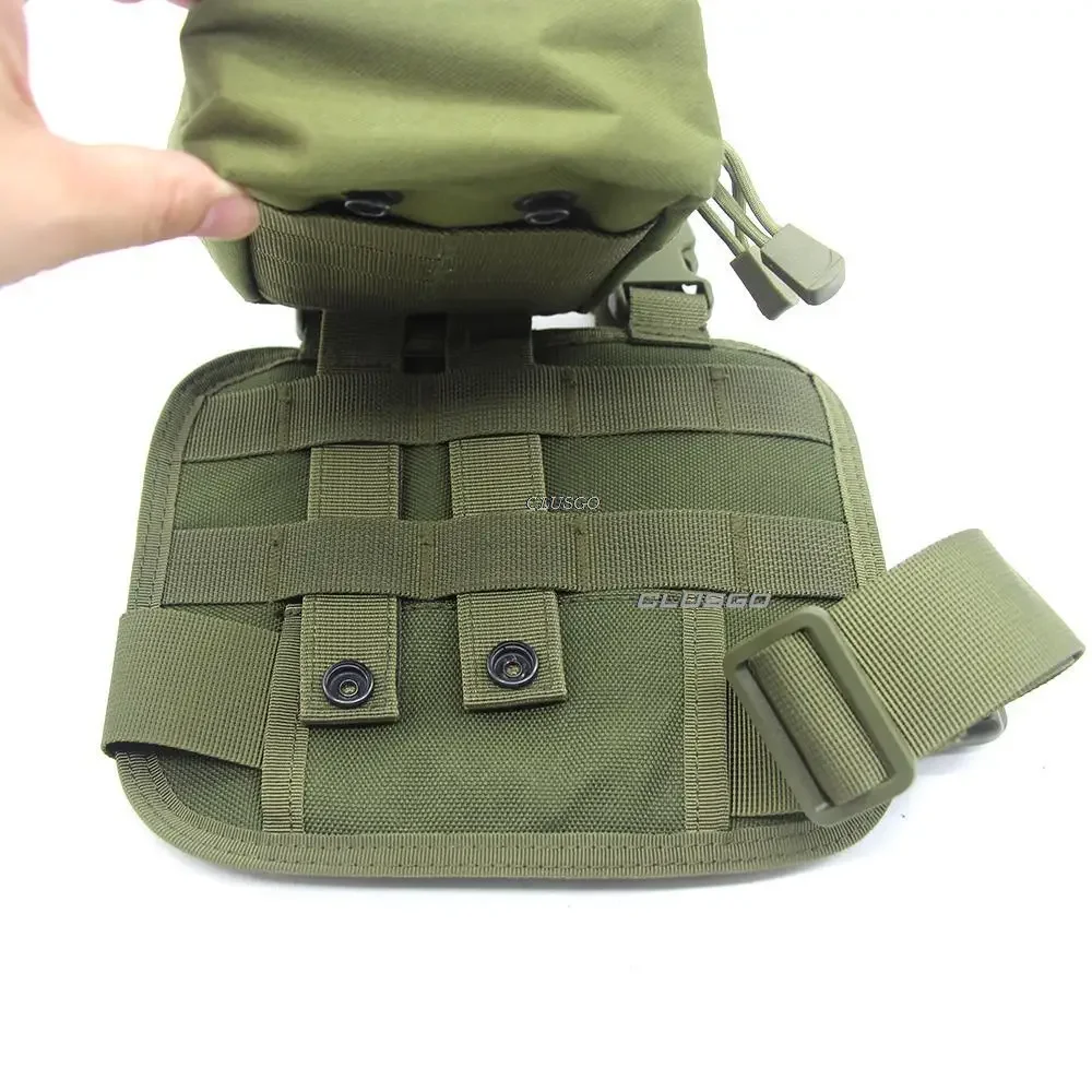 Detalle del sistema Molle y correas ajustables