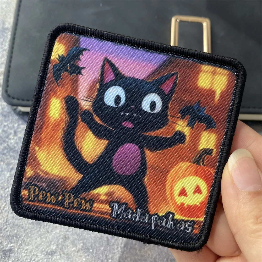 Parche aplicado en mochila táctica