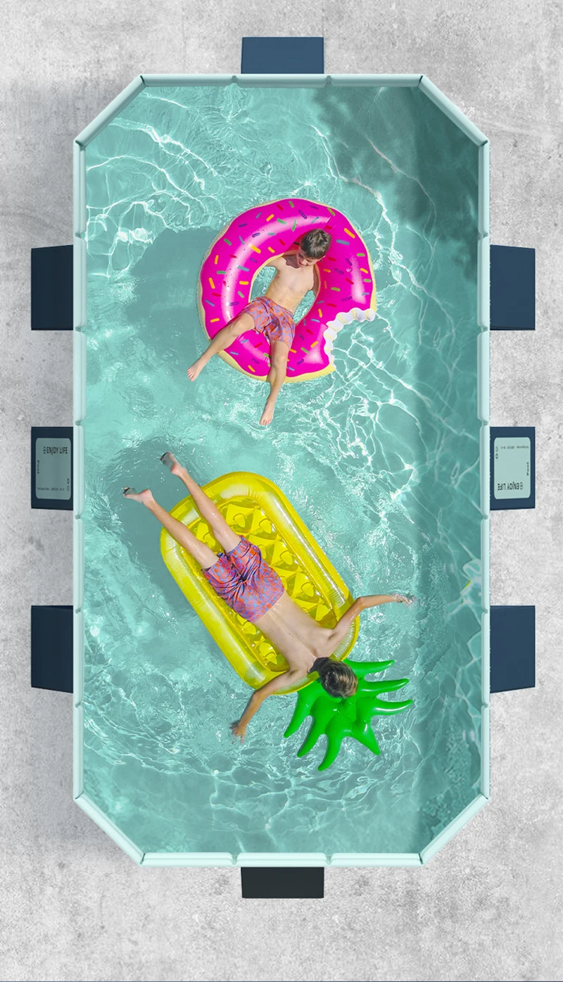 Piscina portátil instalada en un entorno exterior