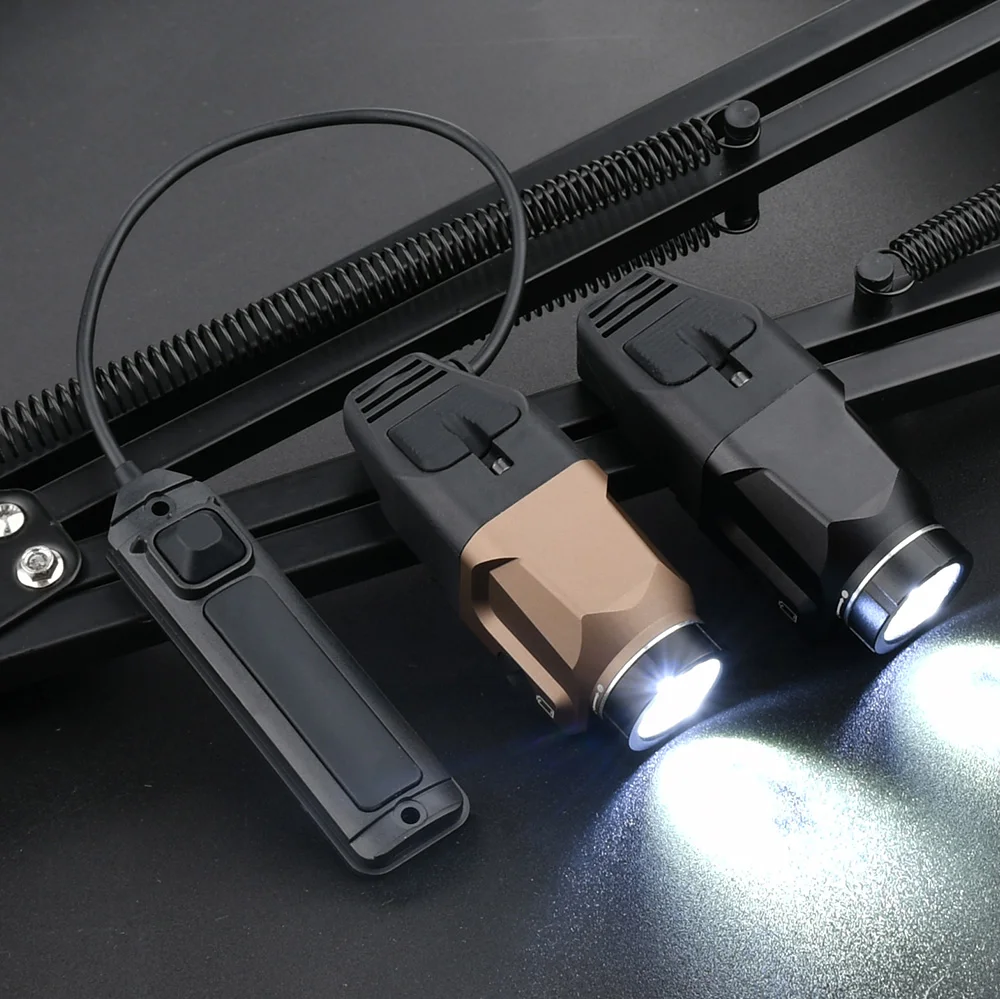 Linterna táctica WADSN con iluminación LED blanca