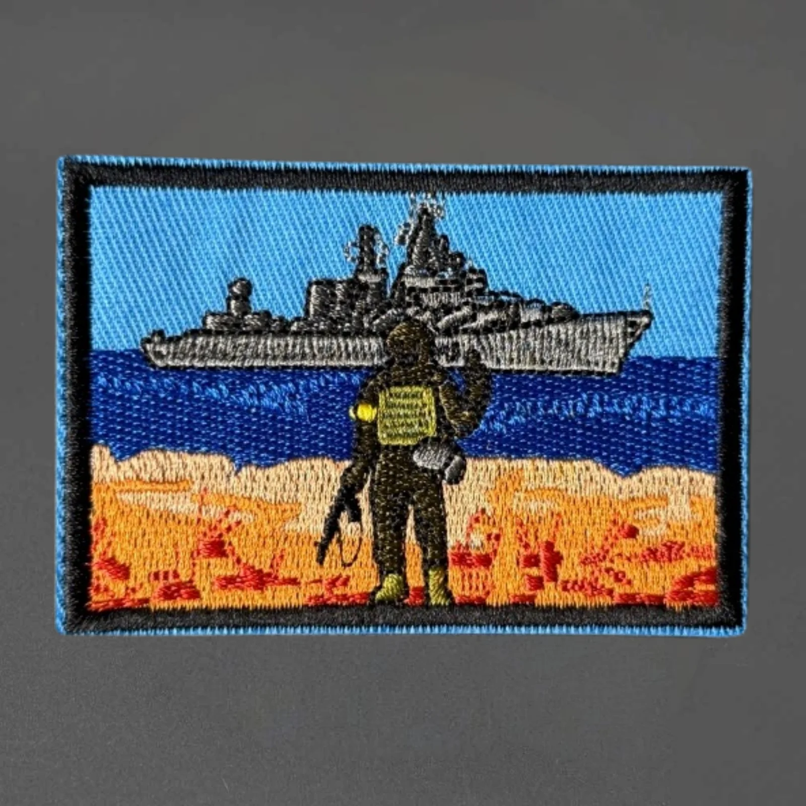 Parche Táctico Bordado 'Protegiendo el Océano' – Insignia Velcro para Mochila - imagen 5