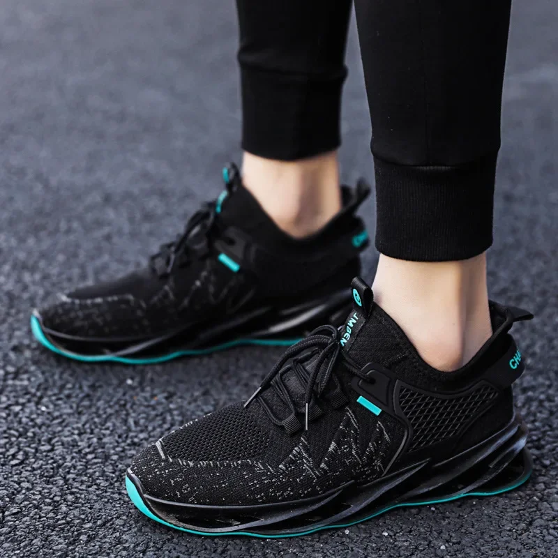 Zapatillas vulcanizadas hombre de malla con cordones ligeras - imagen 3