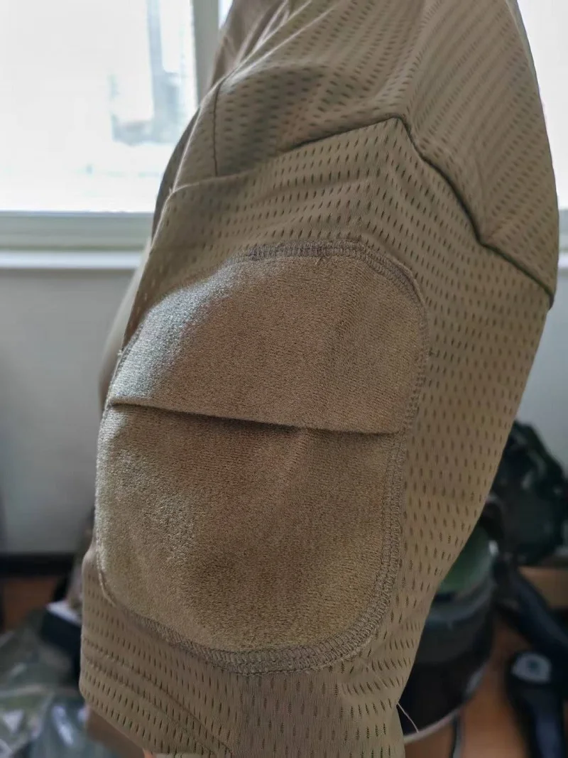 Detalle de costura y etiqueta de cuidado