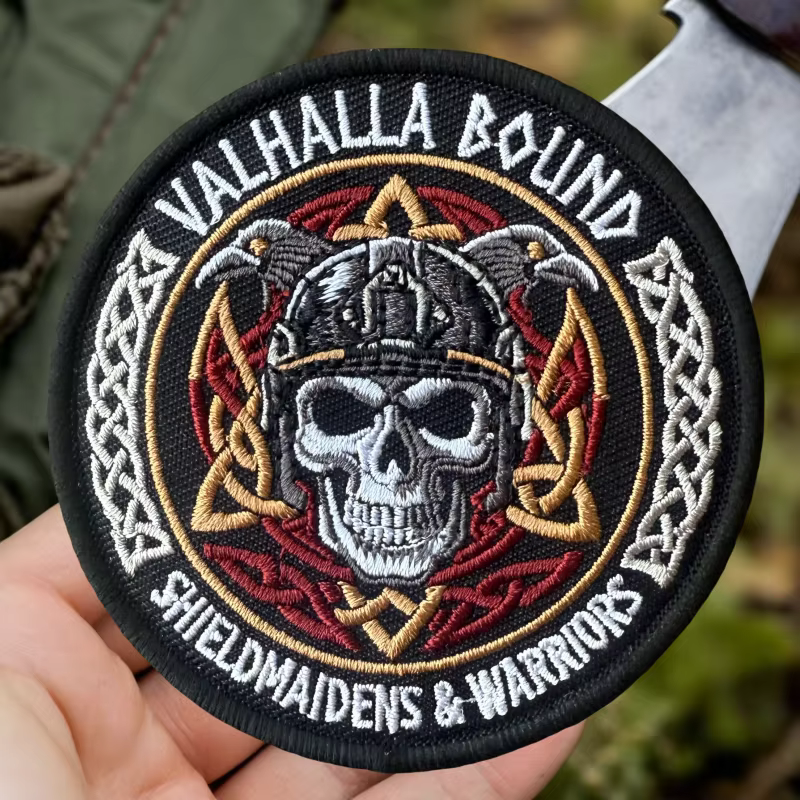 Parche táctico bordado calavera cuervo con Velcro para mochila - imagen 4