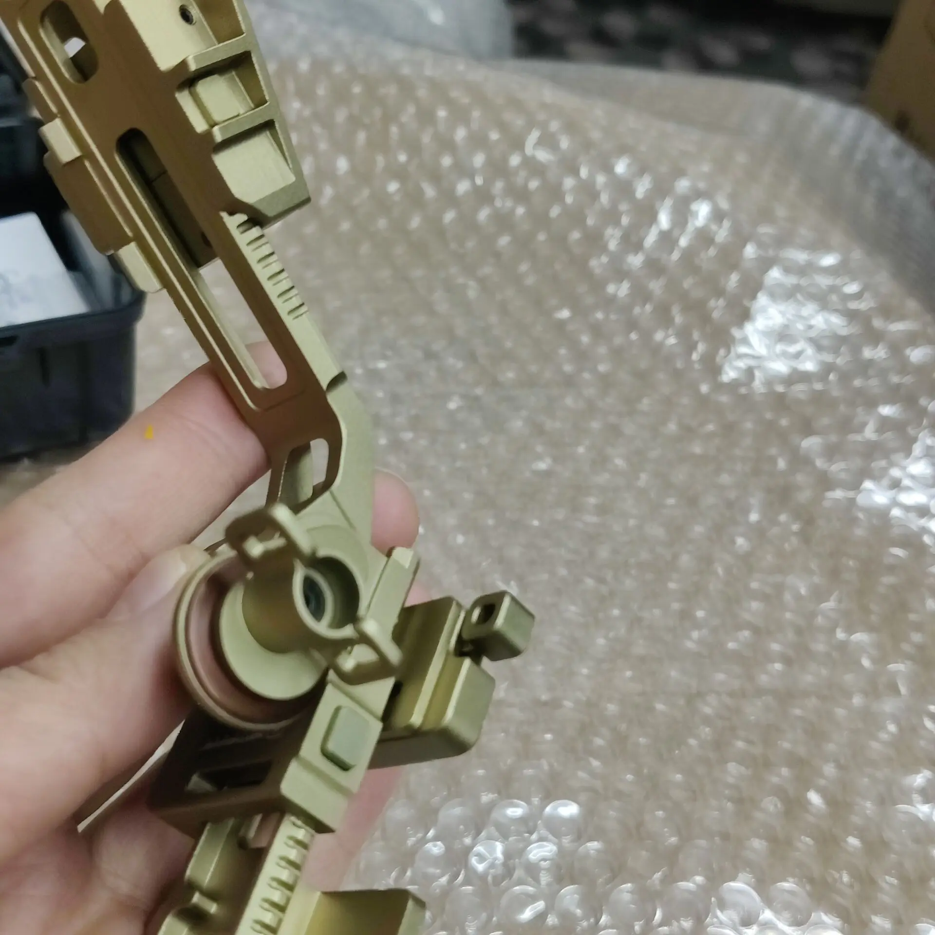 Estructura ligera en aluminio anodizado