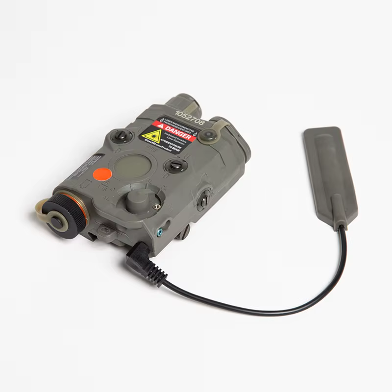 FMA PEQ15-LA5 láser táctico IR con indicador LED blanco/rojo/verde - imagen 5