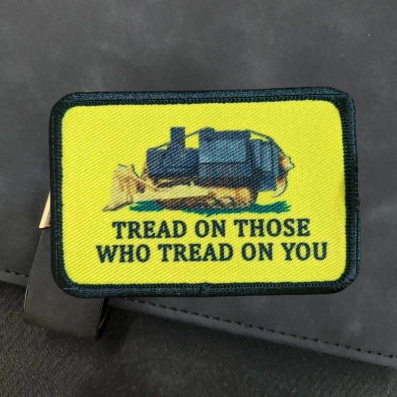 Insignia Bandera Gadsden – Parche Táctico Moral con Velcro - imagen 3