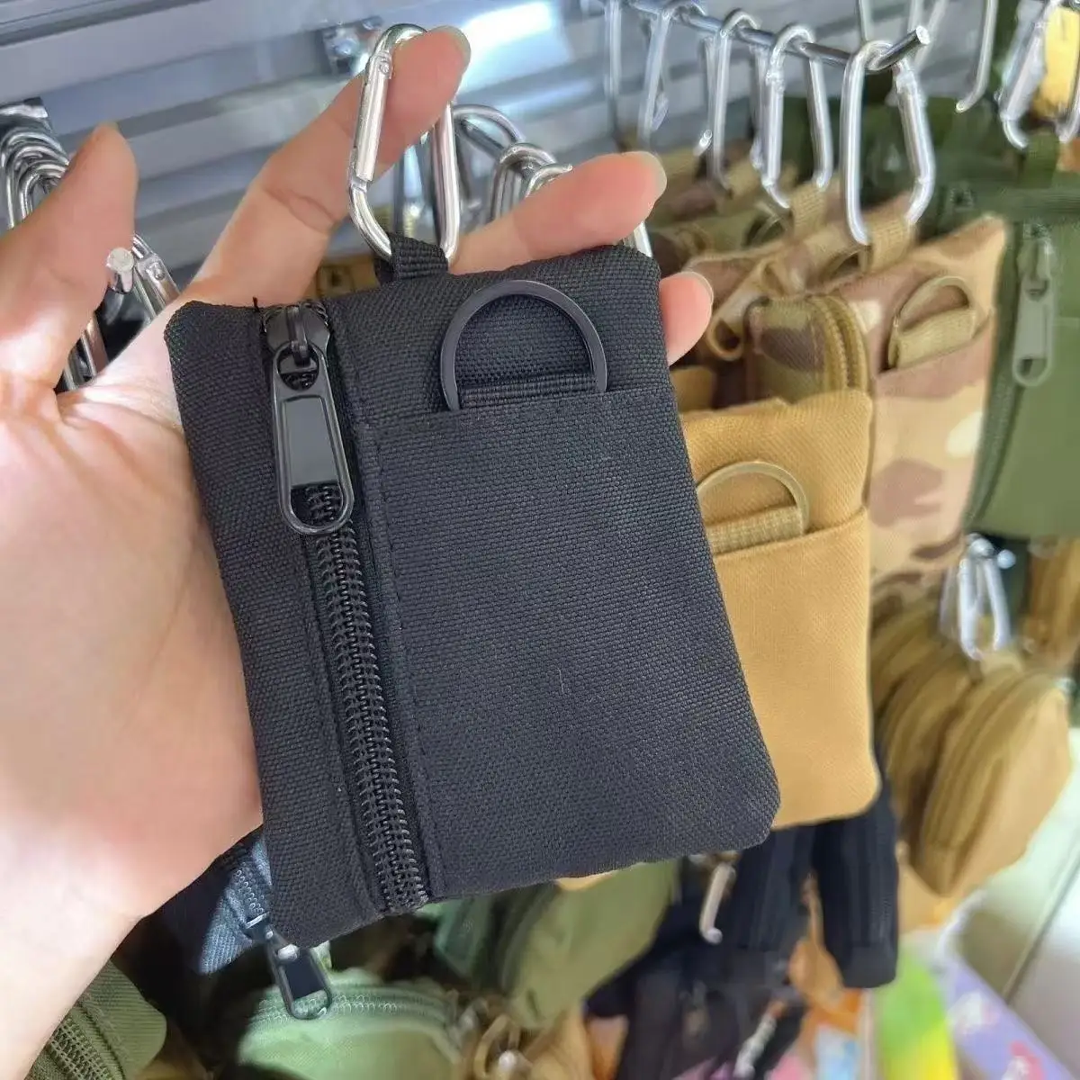 Bolsa táctica con cremallera para llaves y auriculares