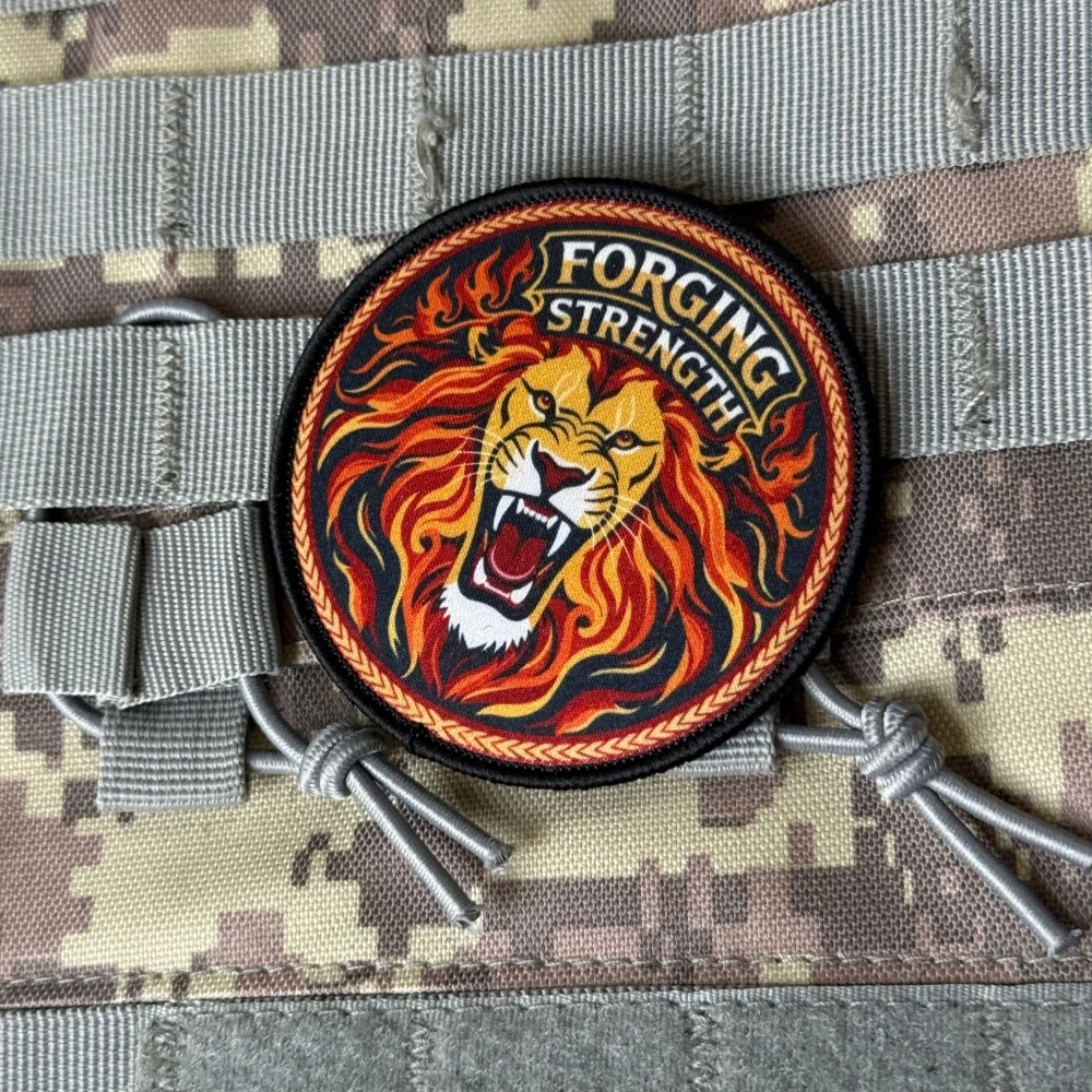 Parche táctico de león con gancho y bucle – militar fuerza moral - imagen 2