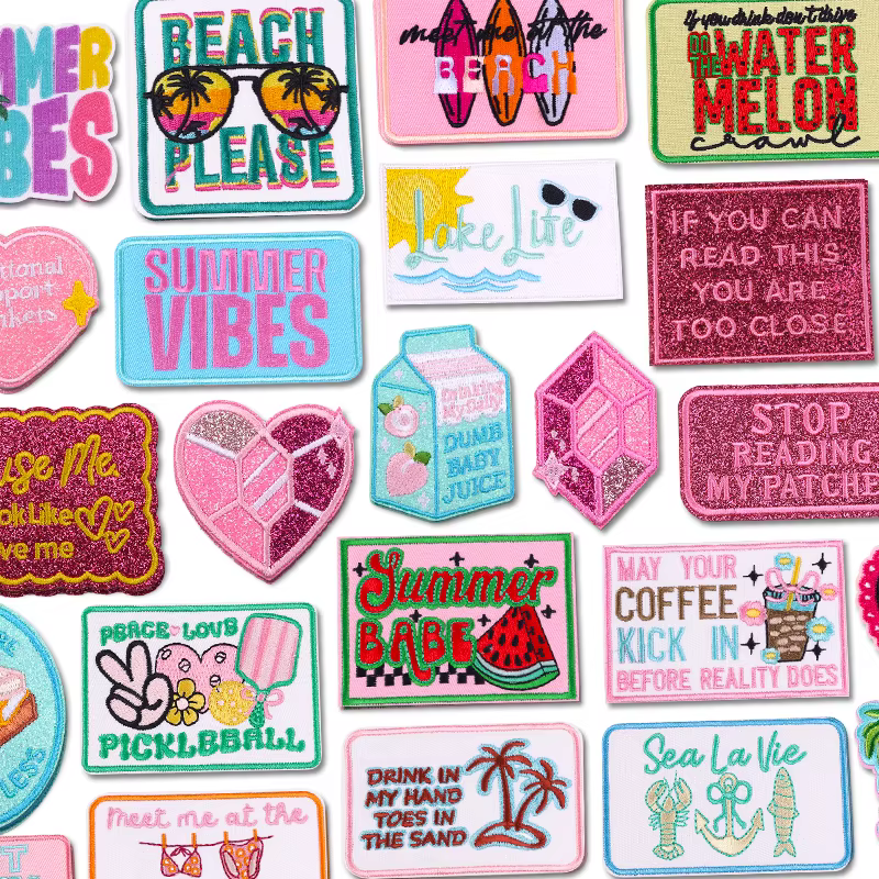 Parche bordado letras rosas termoadhesivo para coser o planchar - imagen 5