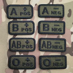 Parche táctico de grupo sanguíneo bordado con Velcro
