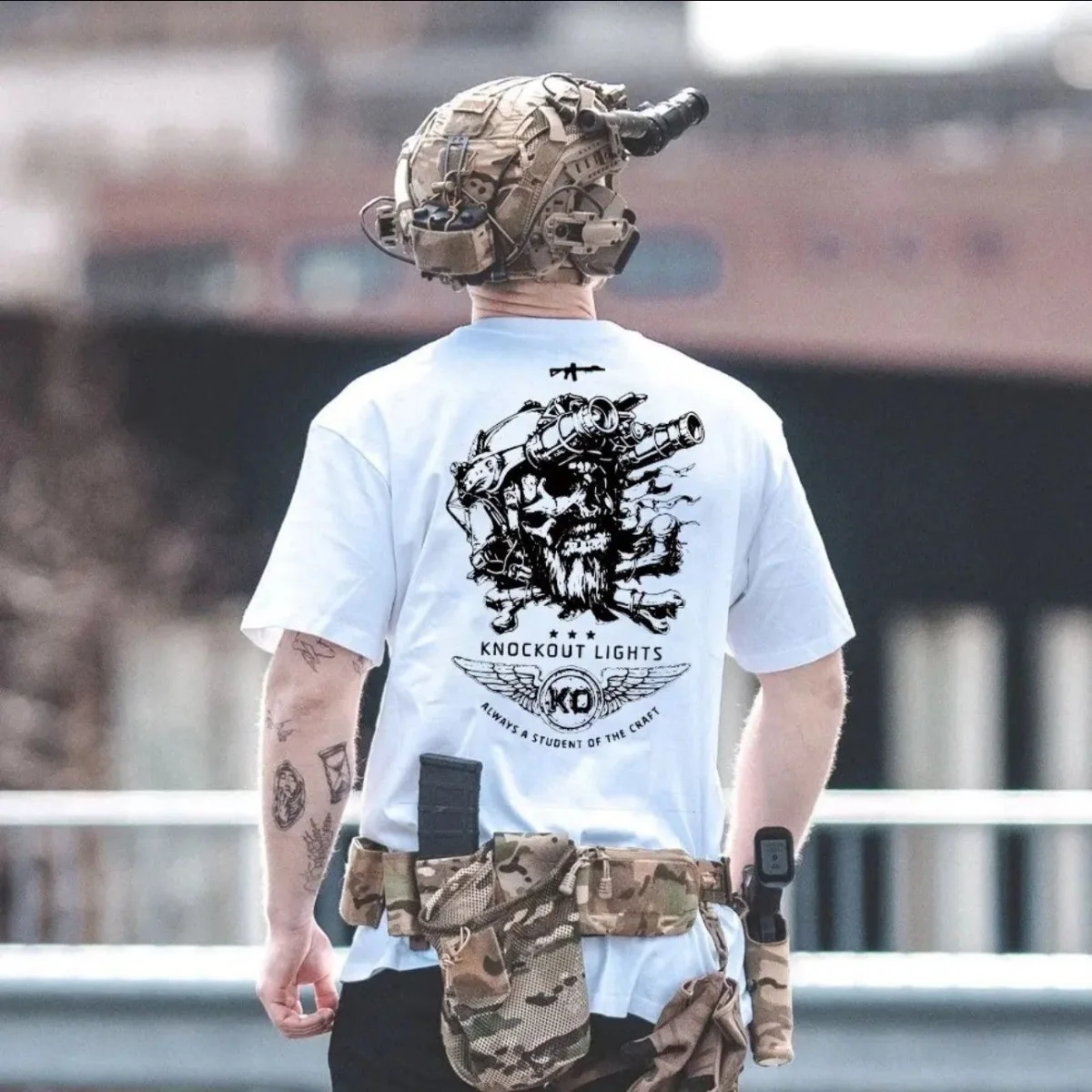Camiseta táctica estampado retro americano manga corta cuello redondo - imagen 4