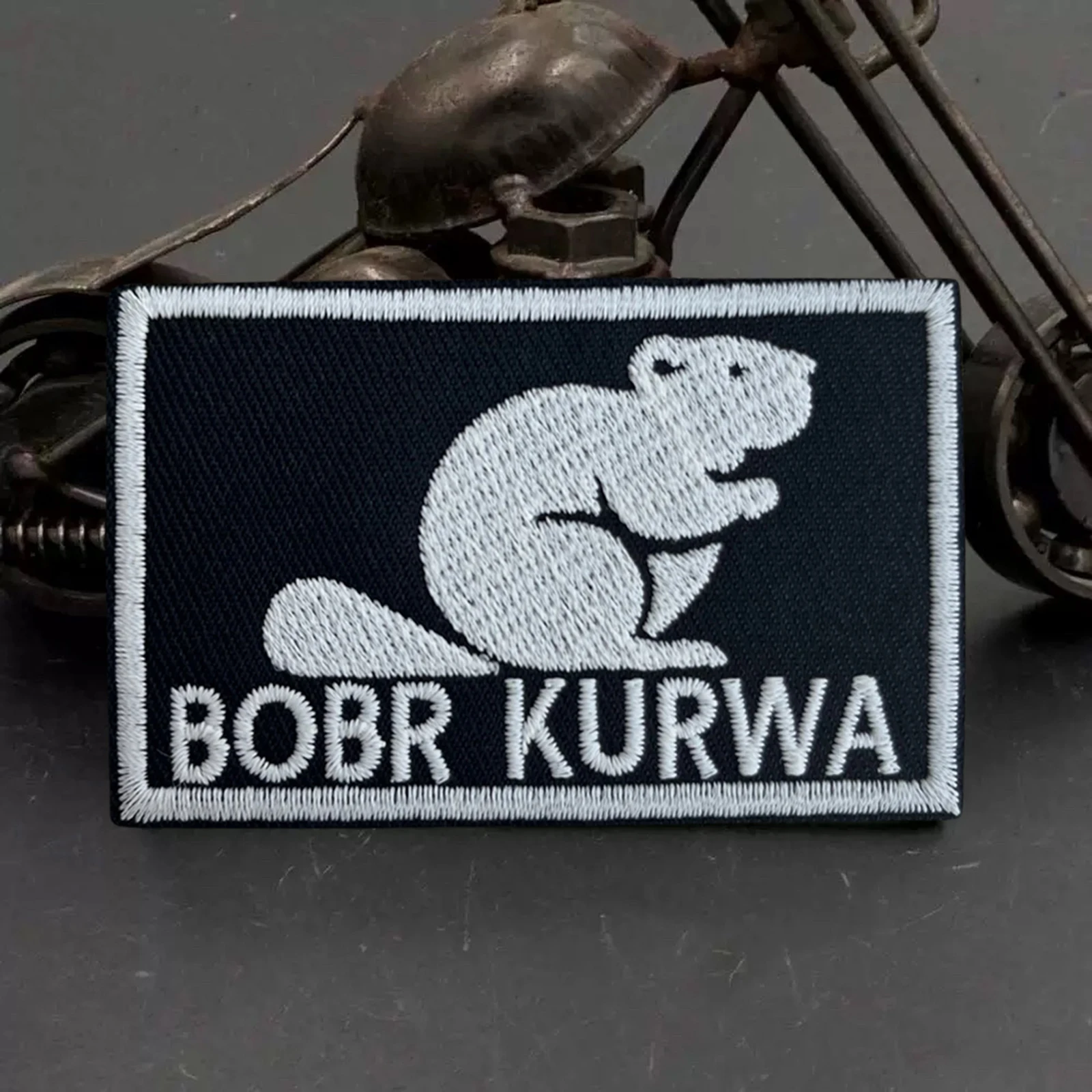 BOBR KURWA parche táctico bordado gancho y bucle insignia moral mochila - imagen 3