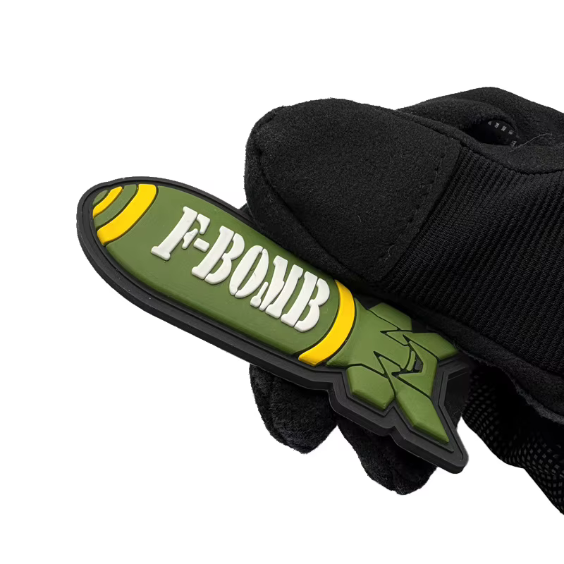 Brazalete táctico con parche luminoso verde – Sistema gancho bucle MOLLE - imagen 5