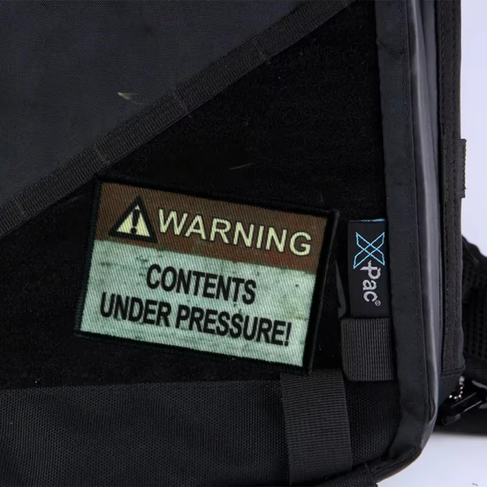 Parche MOLLE adhesivo de advertencia para mochila y chaleco táctico - imagen 2
