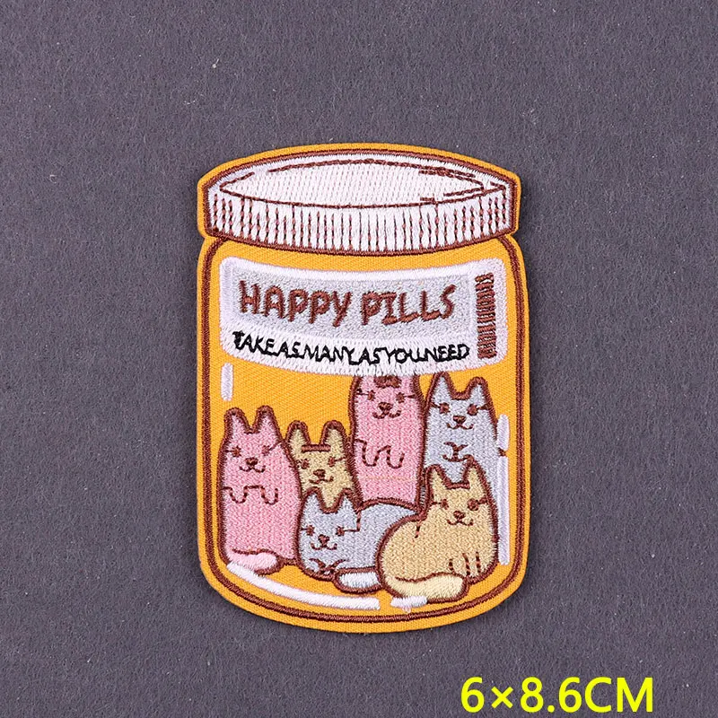 Gato bordado en estilo decorativo