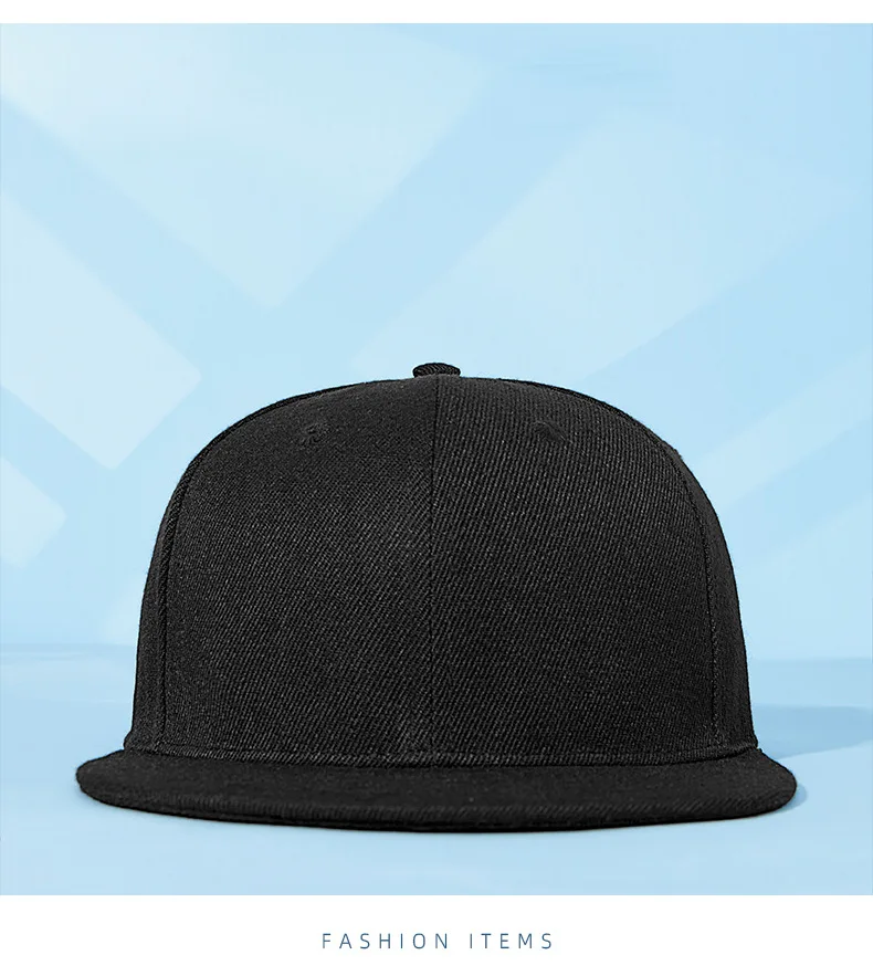 Detalle del panelado de la gorra