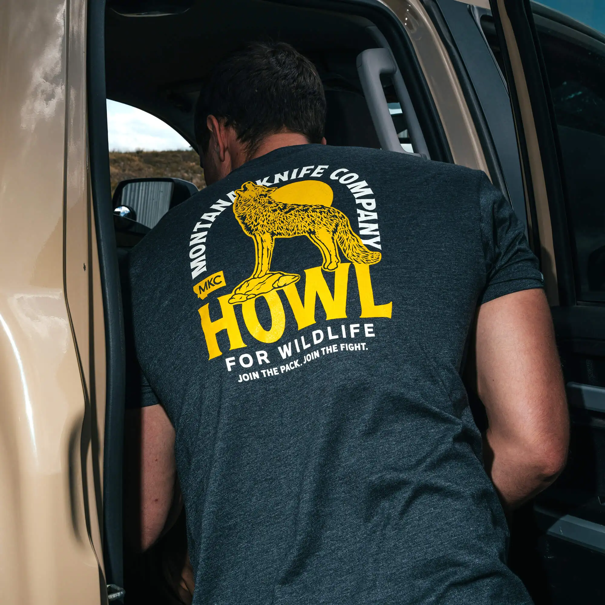 Camiseta táctica MKC X Howl for Wildlife unisex premium - imagen 4