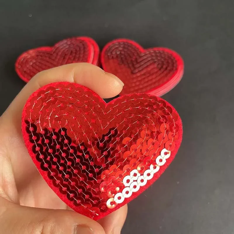 Parche termoadhesivo corazón rojo brillo lentejuelas para ropa - imagen 5